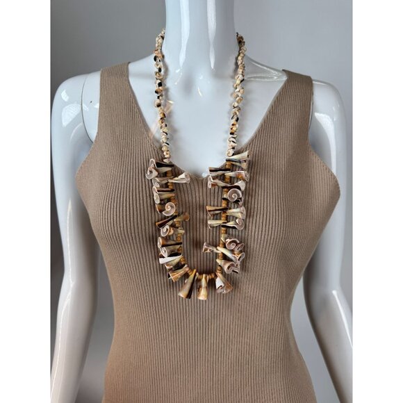 Vintage Shell Necklace With Swirl & Cone Shapes Beige & Brown Tones Barrel Clasp - Picture 1 of 16